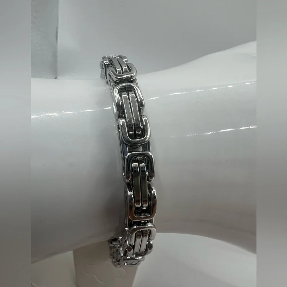 Silver Chain Link Bracelet